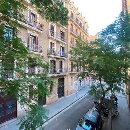Cosy Urban Oasis 1bd In Poble Sec By Myrentalhost Appartement Barcelona
